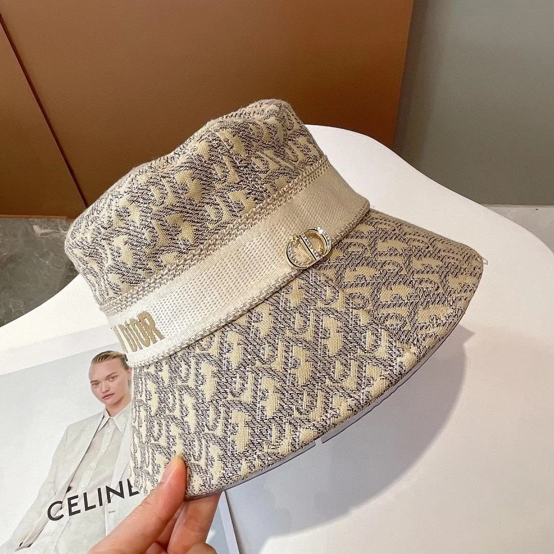 디올 오블리크 베이지 스몰 브림 버킷 햇