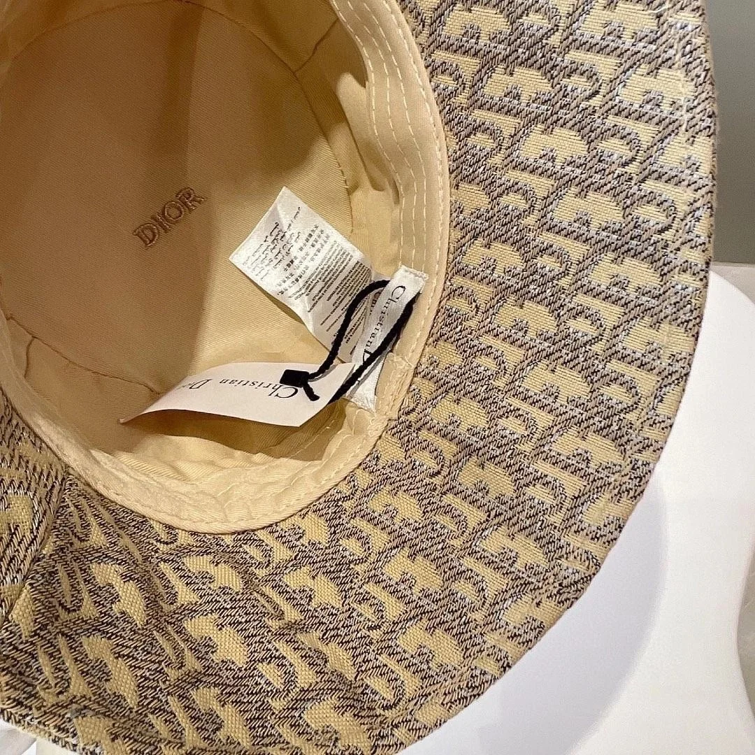 디올 오블리크 베이지 스몰 브림 버킷 햇