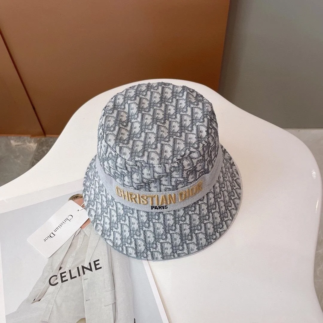 디올 오블리크 그레이 스몰 브림 버킷 햇