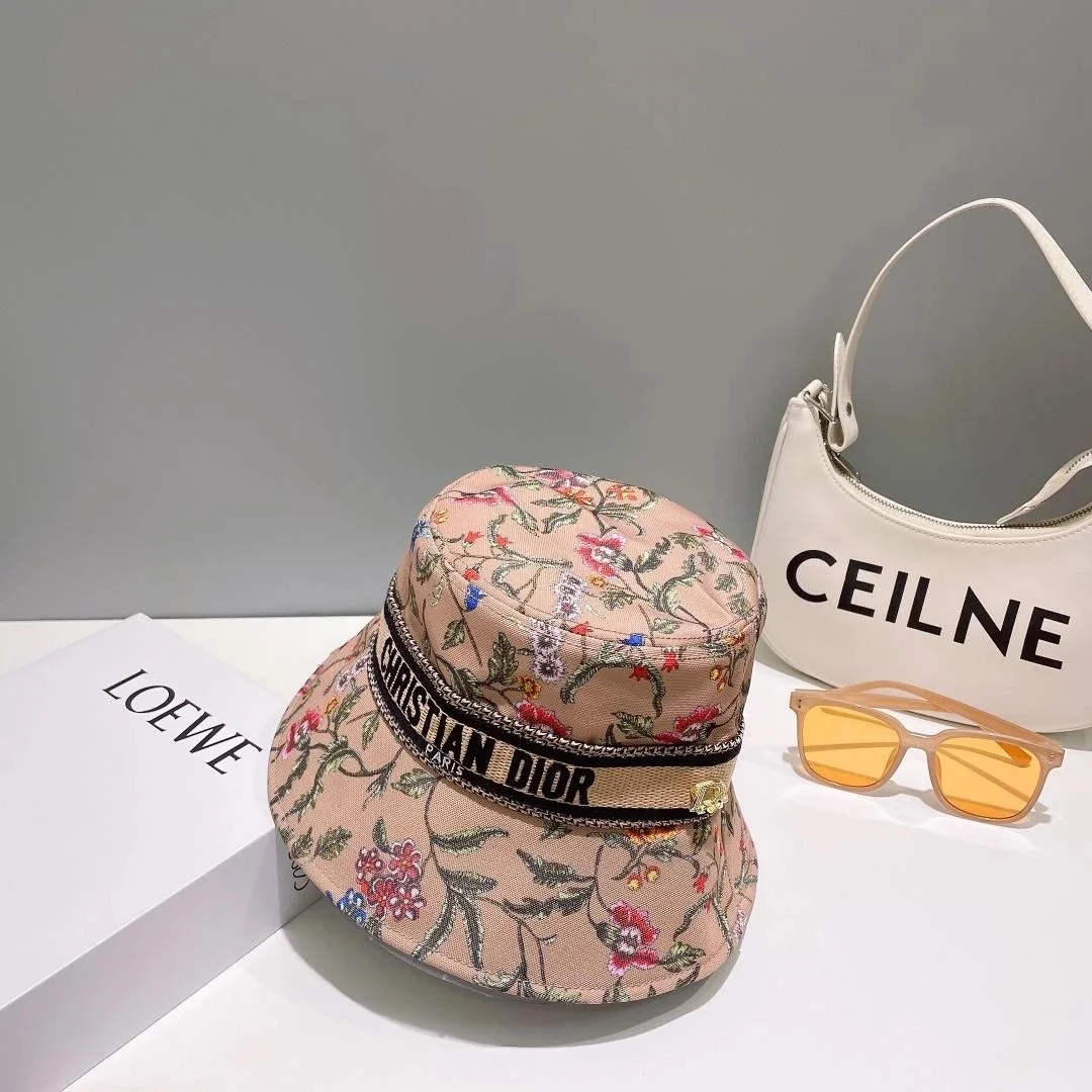 디올 D-BOBBY 페티 플로럴 베이지 스몰 버킷 햇