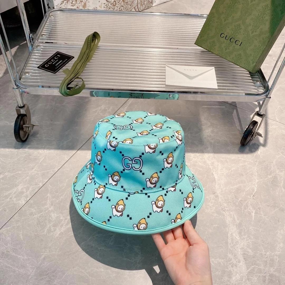 구찌 카와이 애니멀 프린트 블루 코튼 버킷 햇