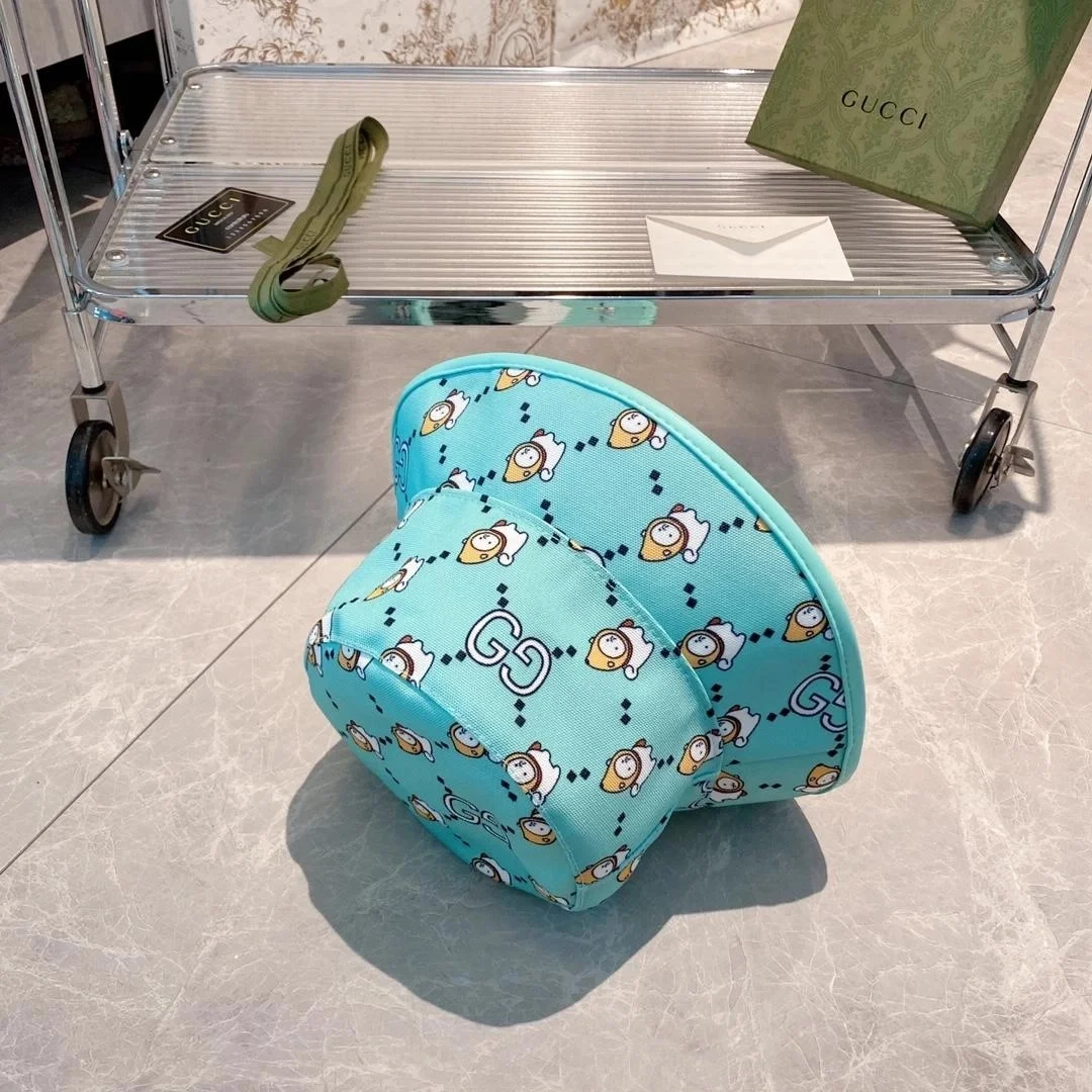 구찌 카와이 애니멀 프린트 블루 코튼 버킷 햇