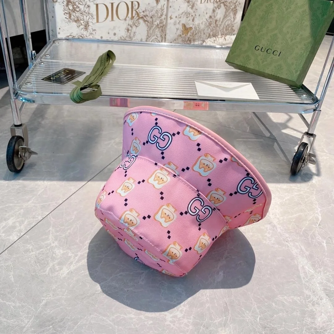 구찌 카와이 애니멀 프린트 핑크 코튼 버킷 햇