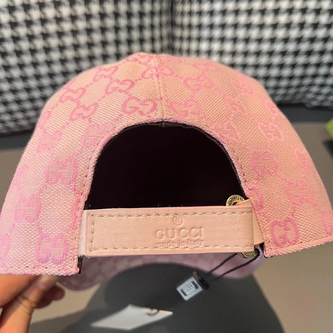 구찌 GG 자카드 로고 패치 핑크 베이스볼 캡