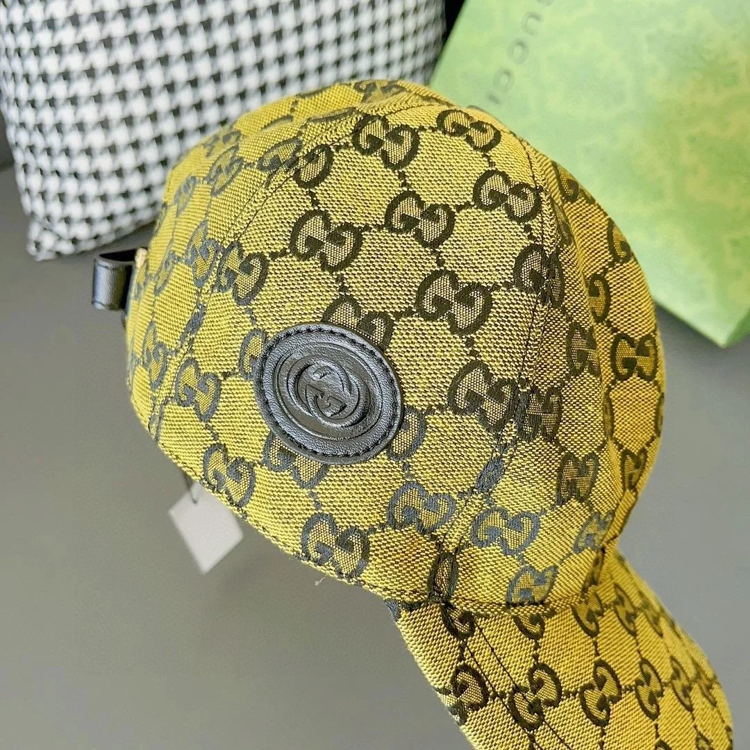 구찌 GG 모노그램 레더 로고 옐로우 베이스볼 캡