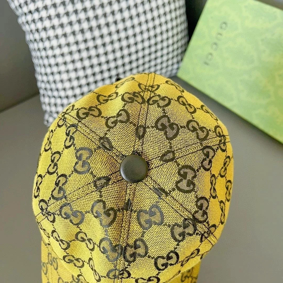 구찌 GG 모노그램 레더 로고 옐로우 베이스볼 캡