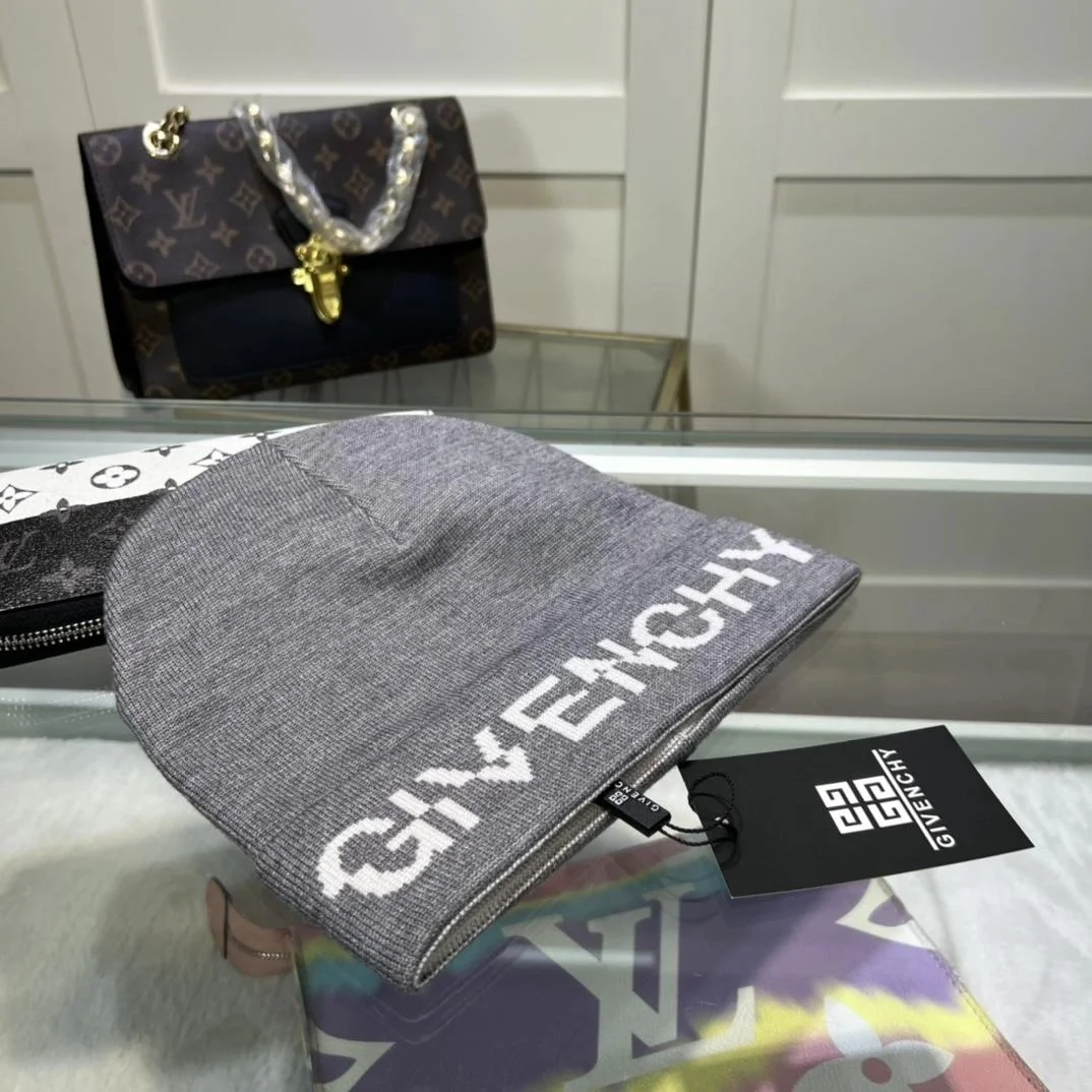 지방시 그레이 울 비니