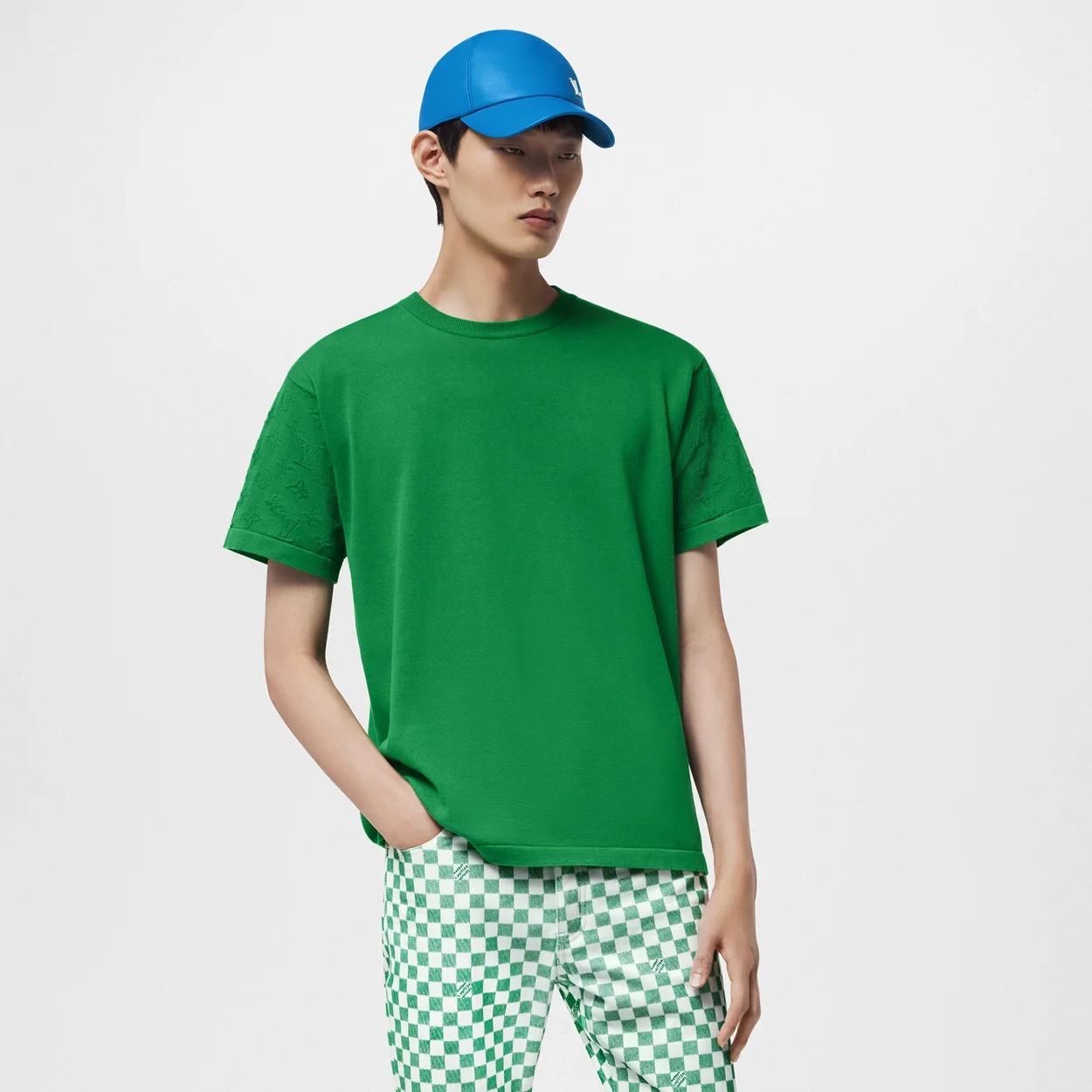 루이비통 숏 슬리브드 시그니처 크루넥 티셔츠 1AFIU1