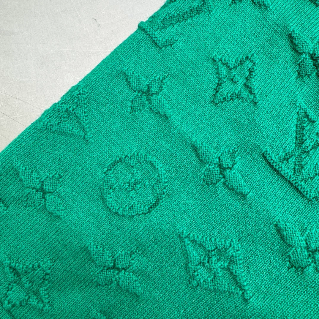 루이비통 숏 슬리브드 시그니처 크루넥 티셔츠 1AFIU1