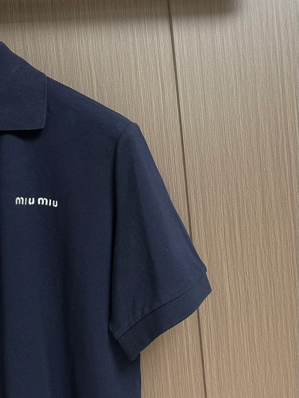 미우미우 코튼 피케 폴로 셔츠 네이비