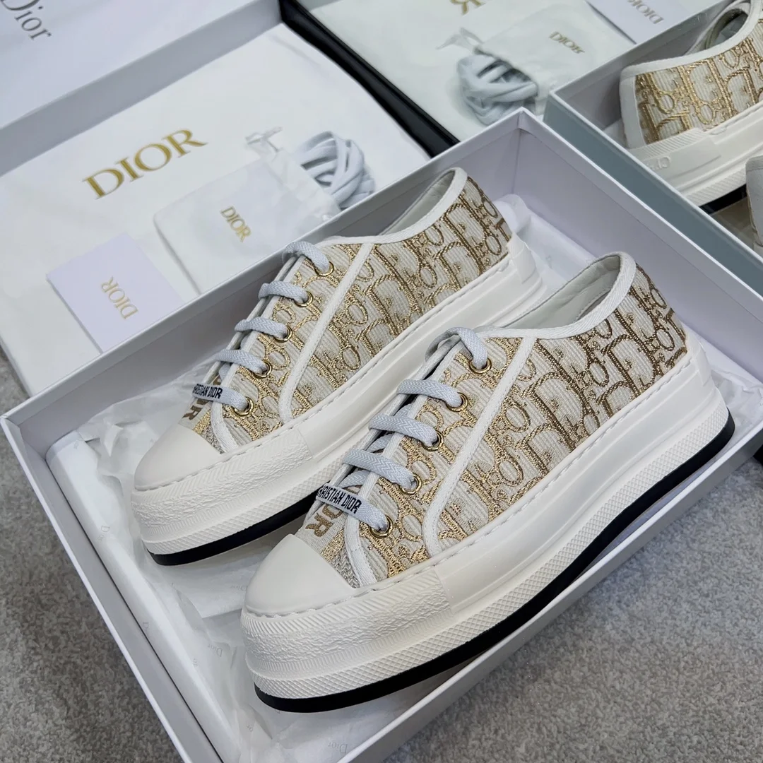 디올 플랫폼 스니커즈 화이트&골드