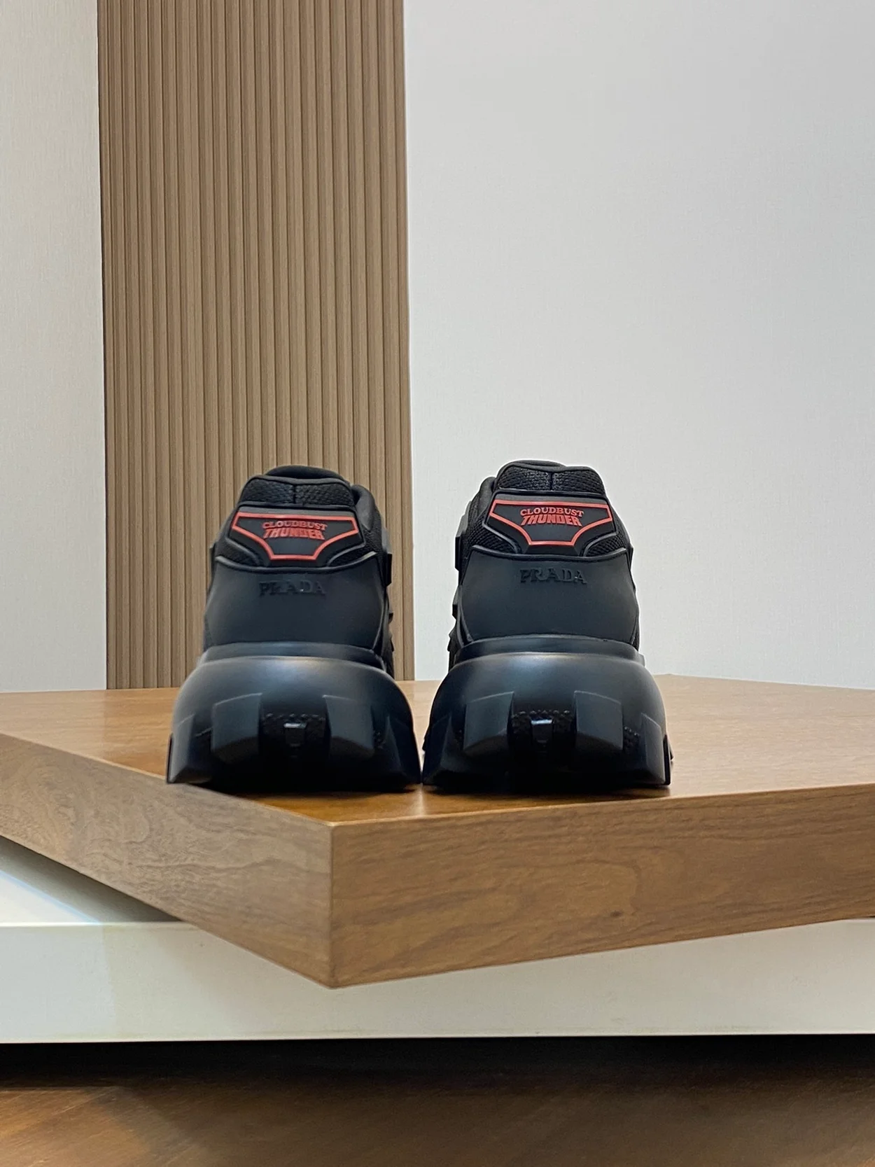 프라다 Cloudbust Thunder 스니커즈 블랙