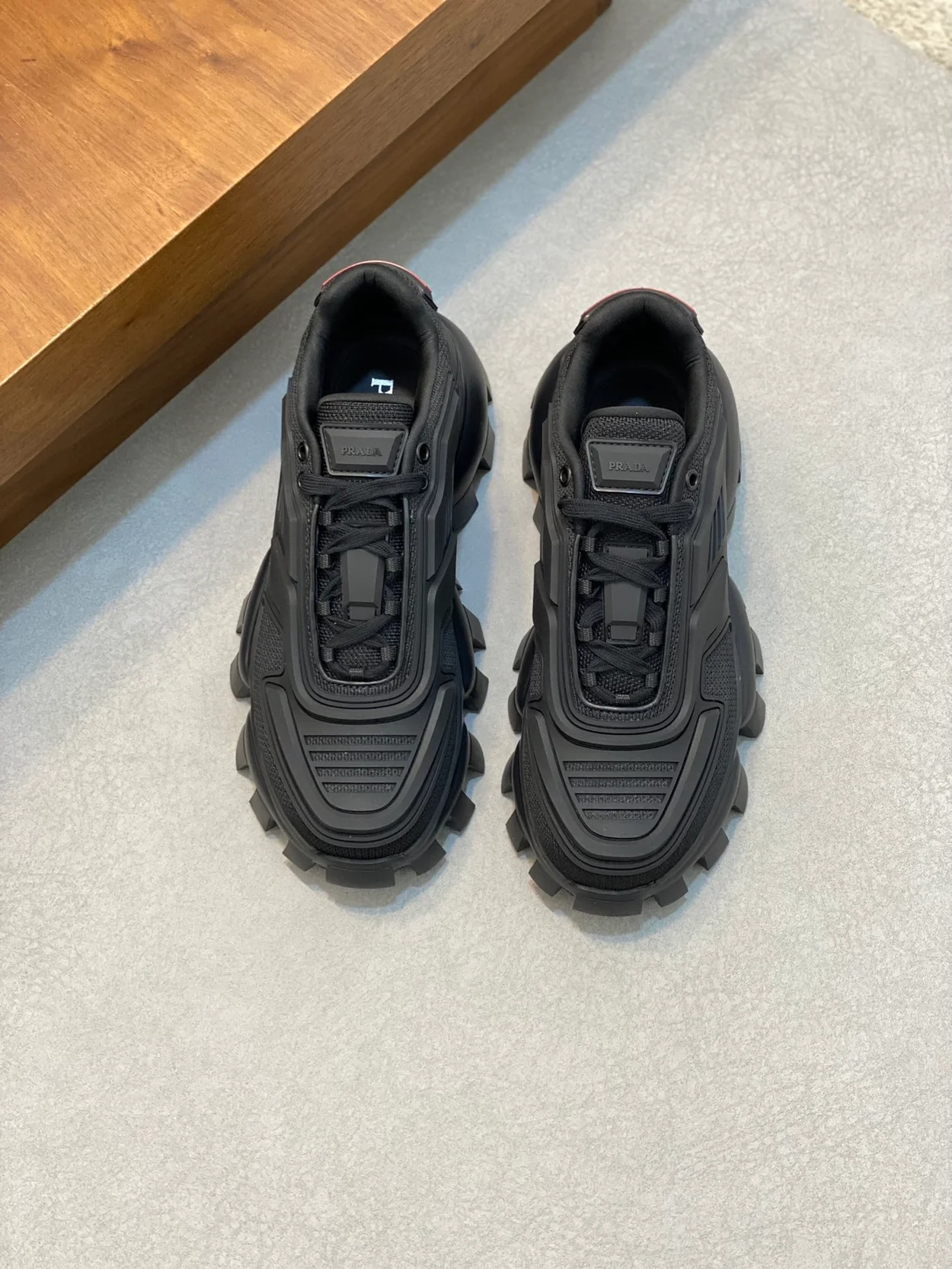 프라다 Cloudbust Thunder 스니커즈 블랙