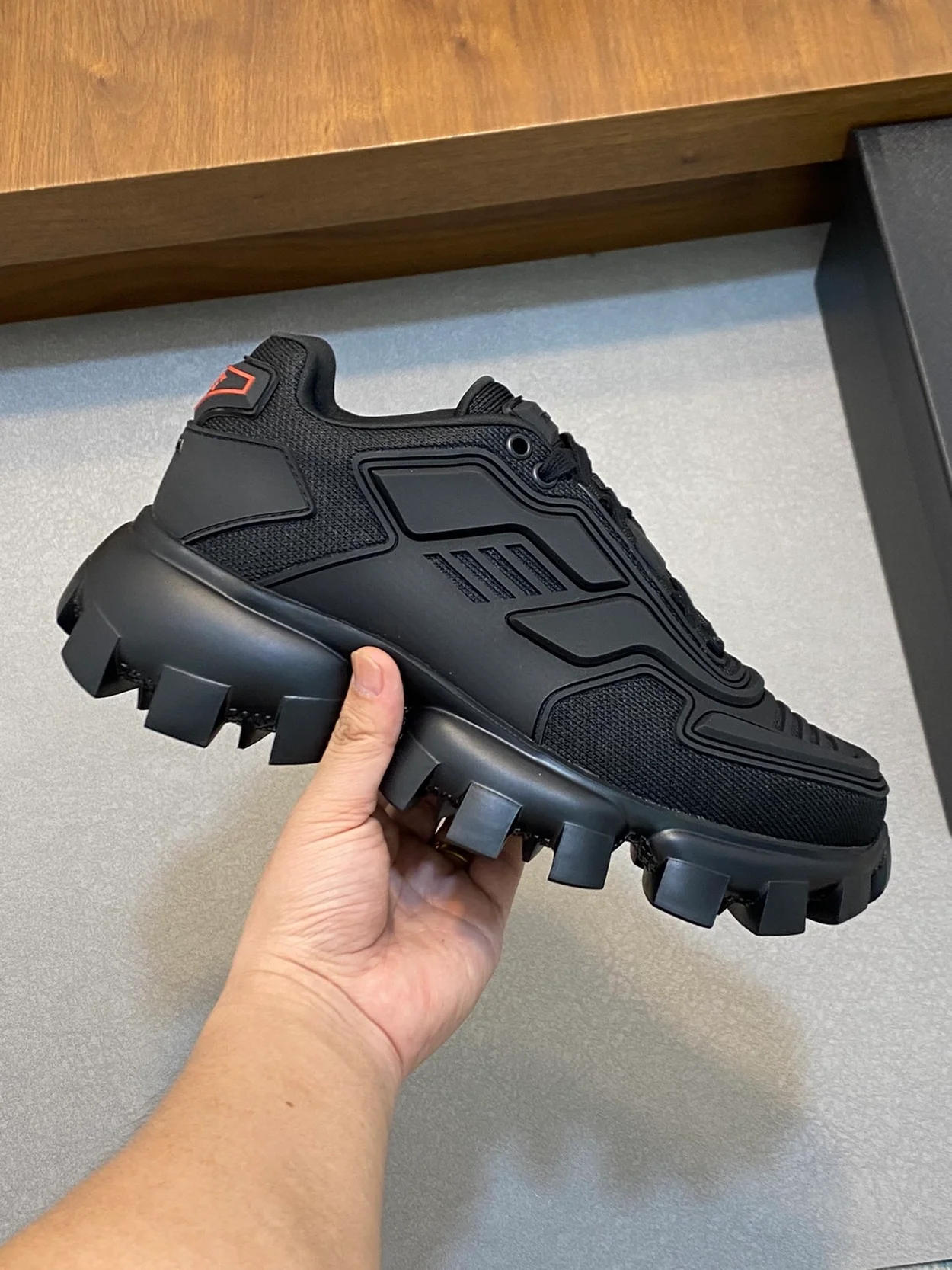 프라다 Cloudbust Thunder 스니커즈 블랙