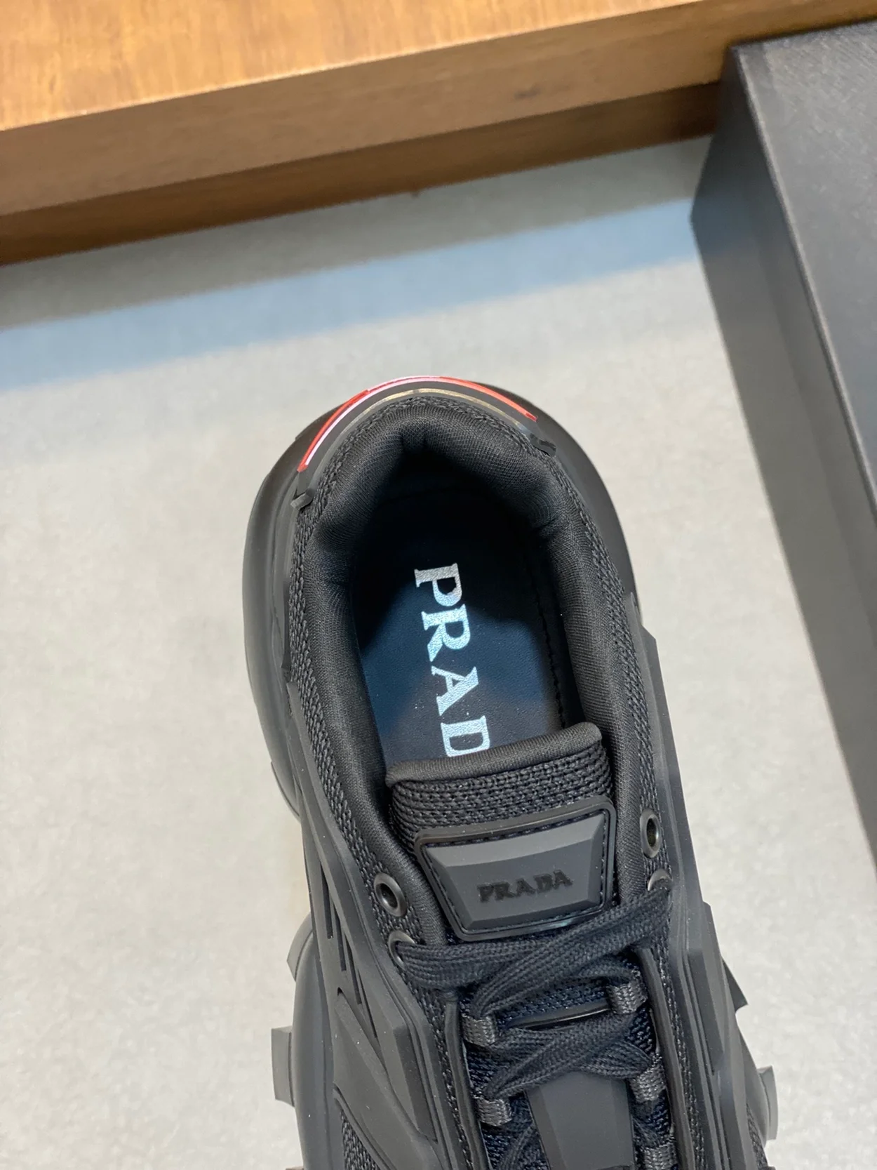 프라다 Cloudbust Thunder 스니커즈 블랙