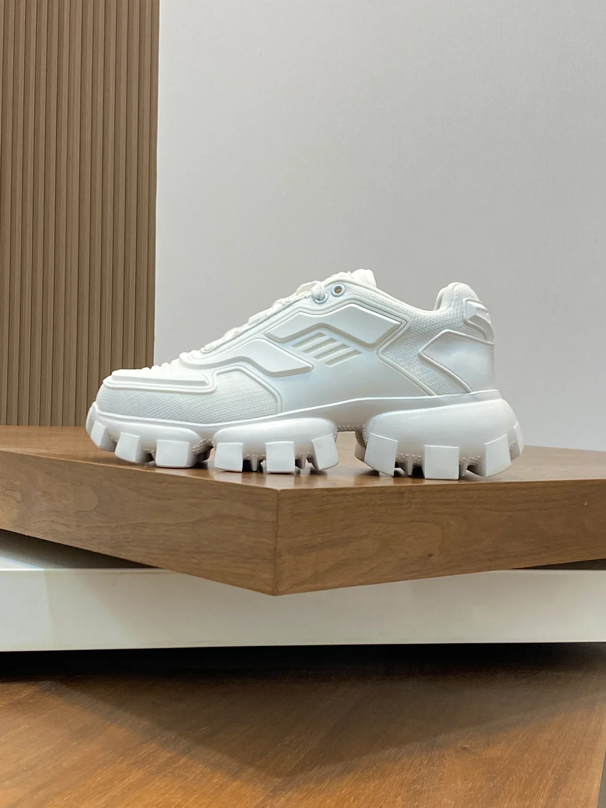 프라다 Cloudbust Thunder 스니커즈 화이트