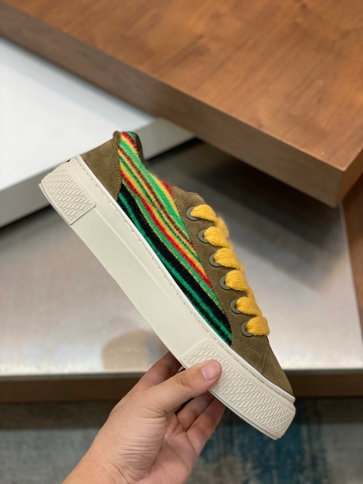 디올 B33 티어스 지퍼 블루종