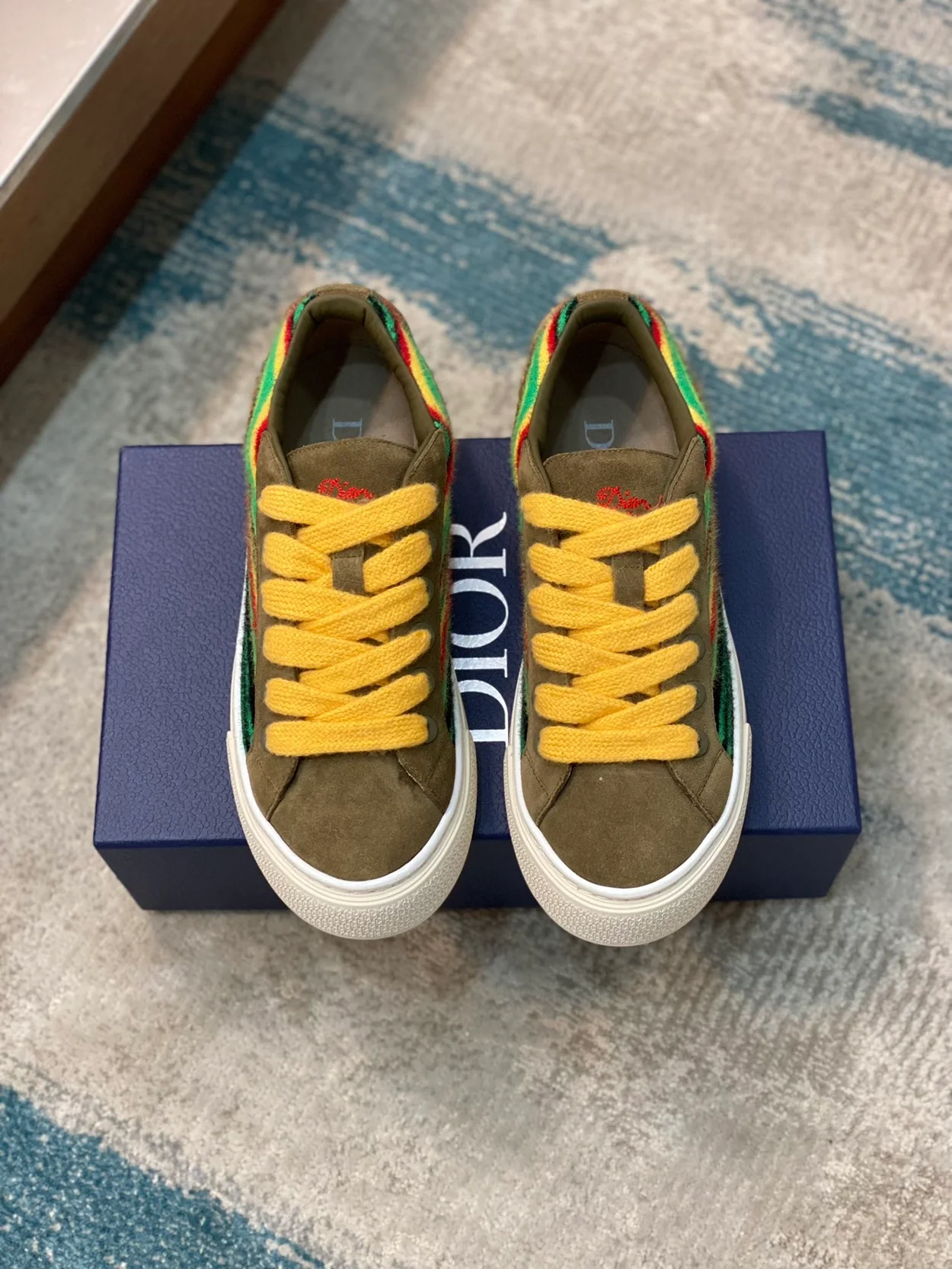 디올 B33 티어스 지퍼 블루종