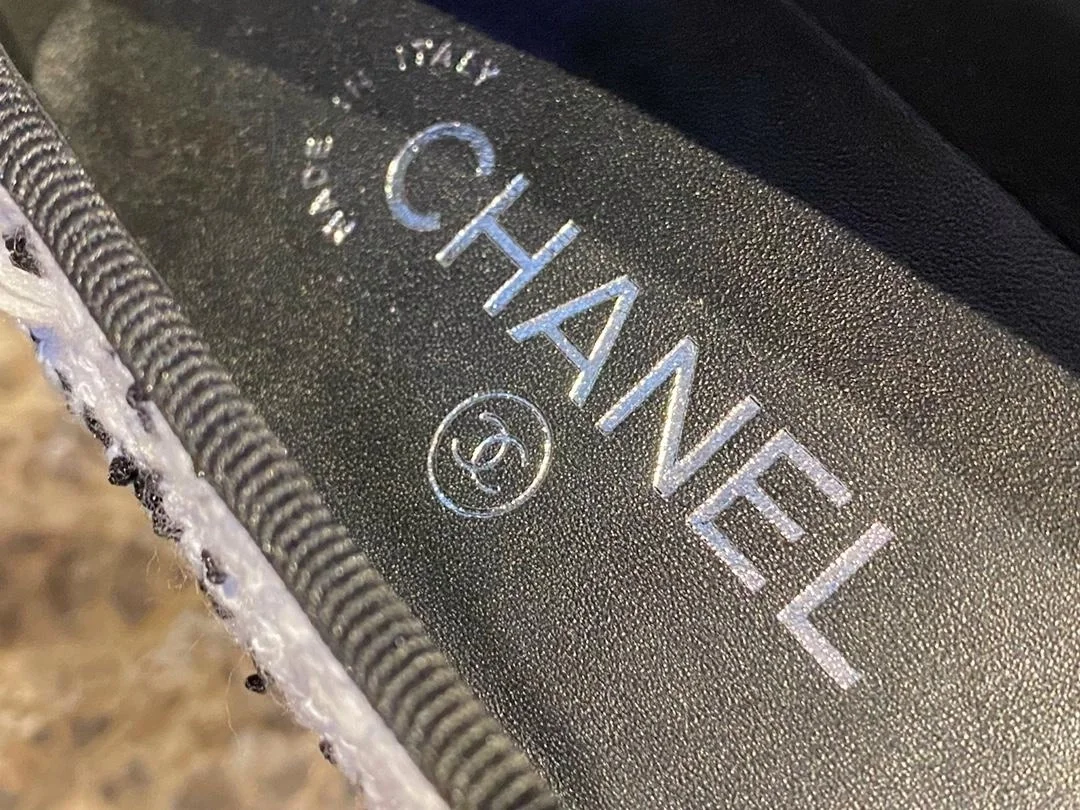 샤넬 발레리나 플랫 트위드 페이턴트 카프스킨 샌들