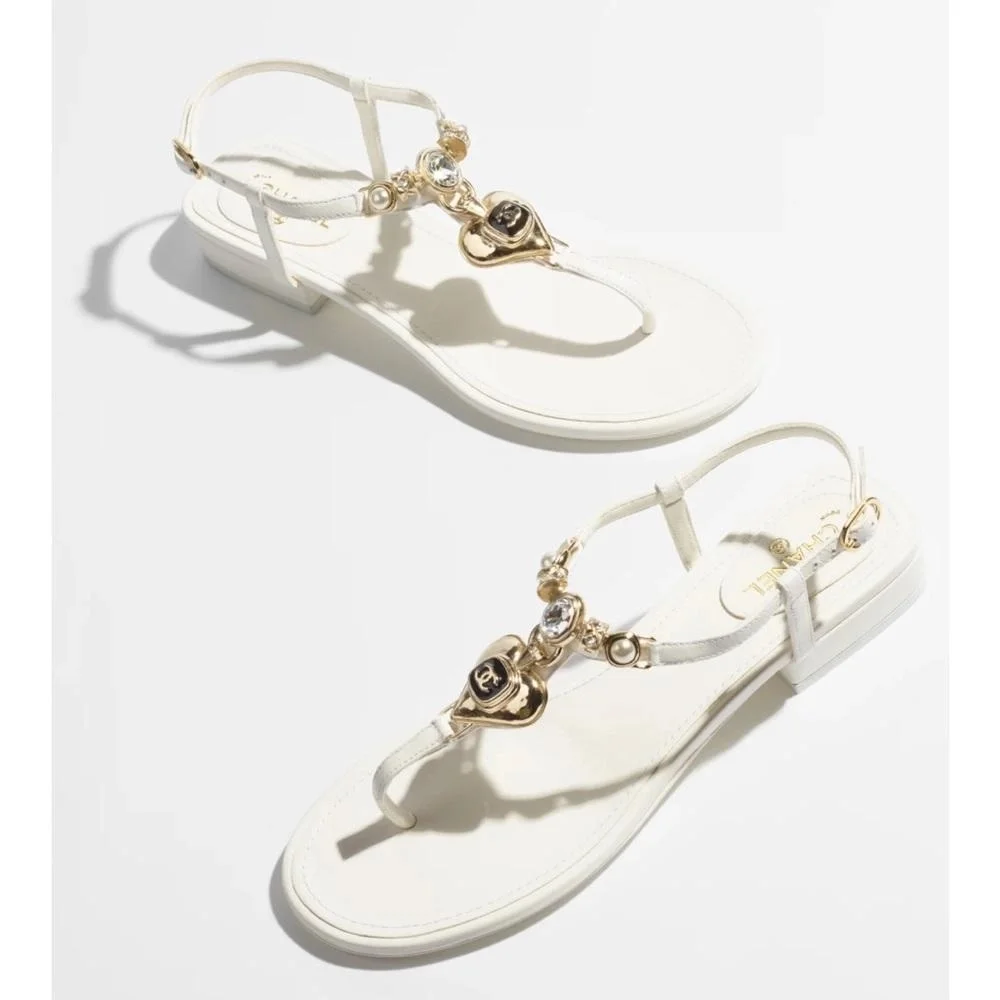 샤넬 CC HEART 주얼 샌들