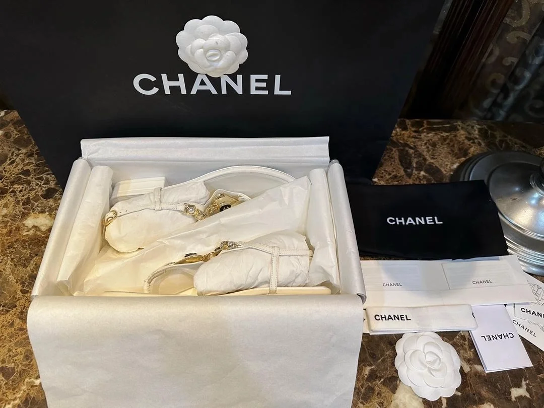 샤넬 CC HEART 주얼 샌들