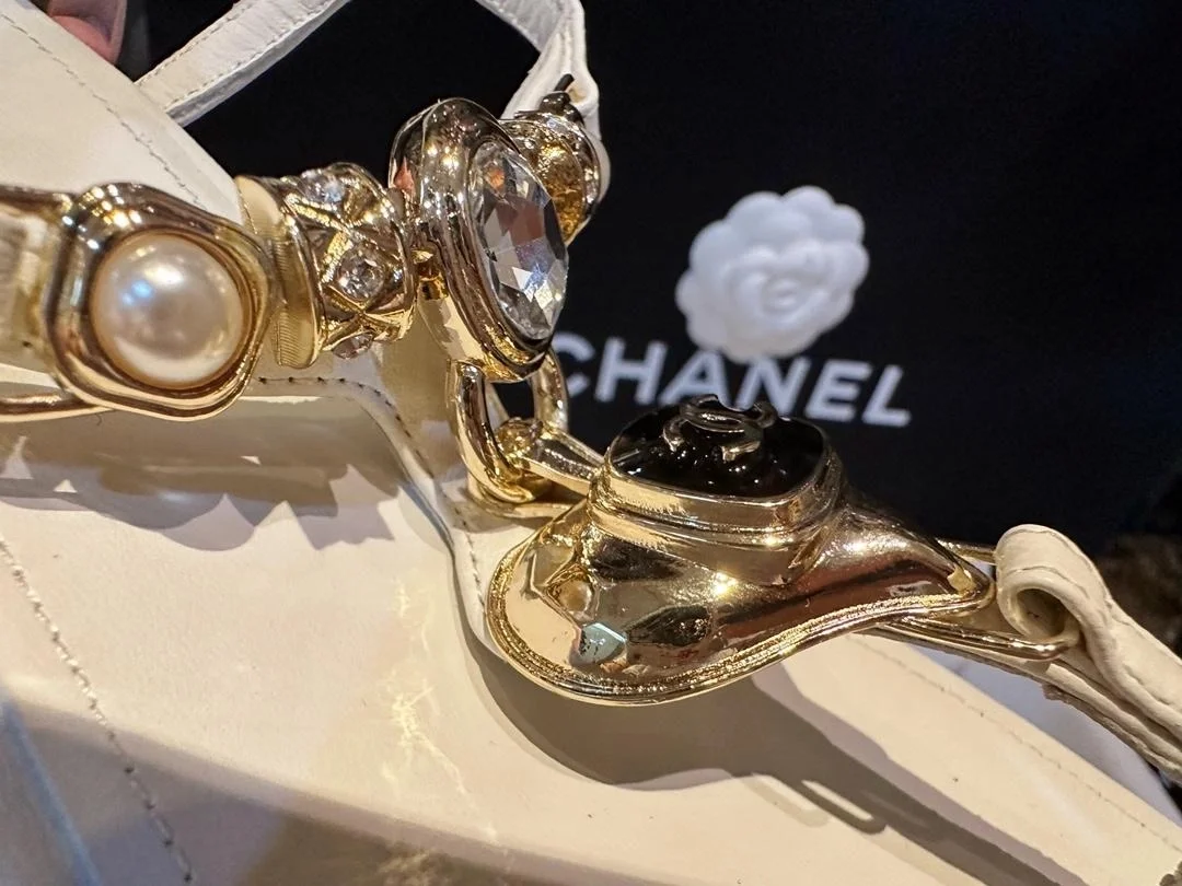 샤넬 CC HEART 주얼 샌들