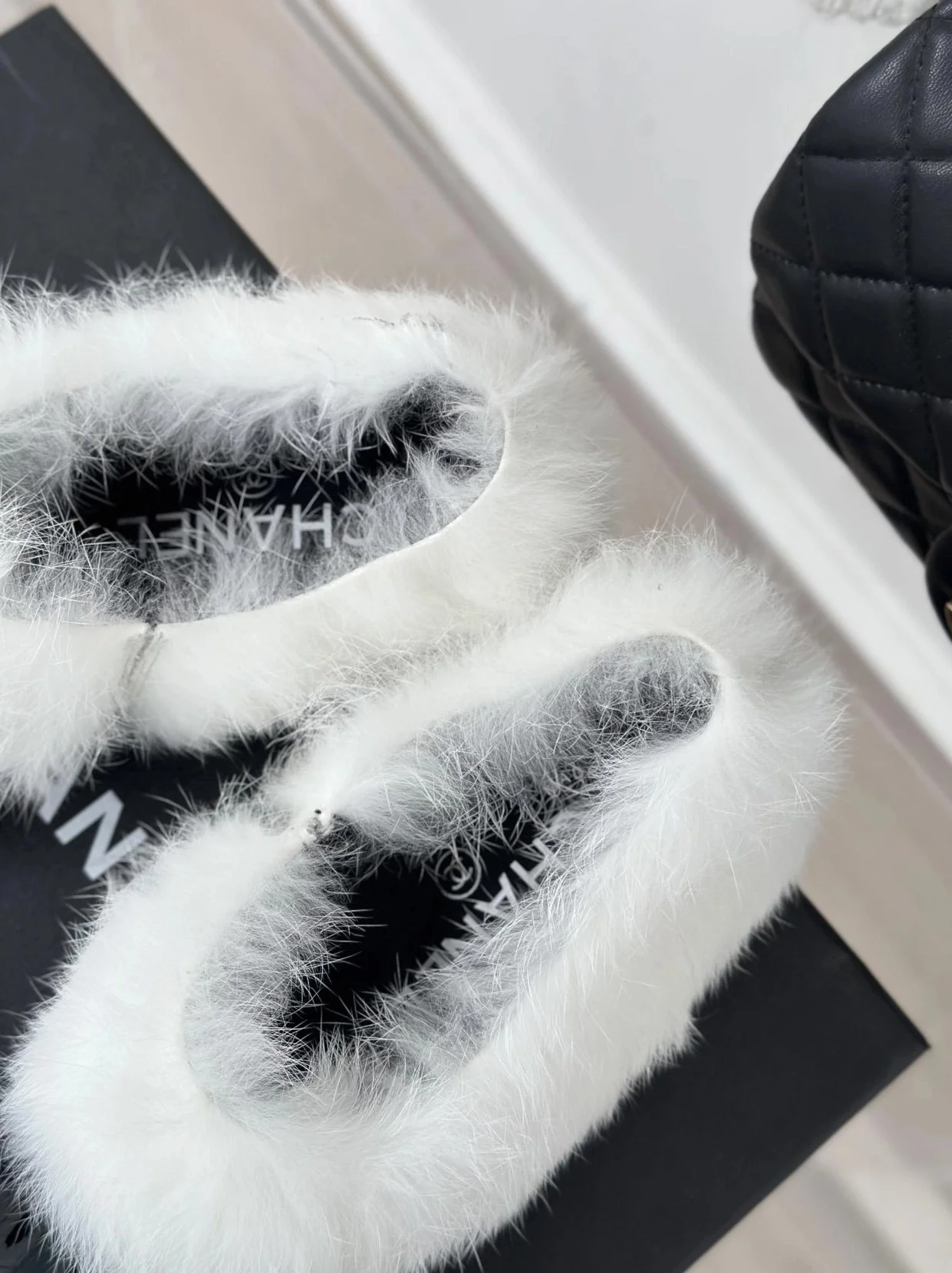 샤넬 양가죽 쇼트 부츠