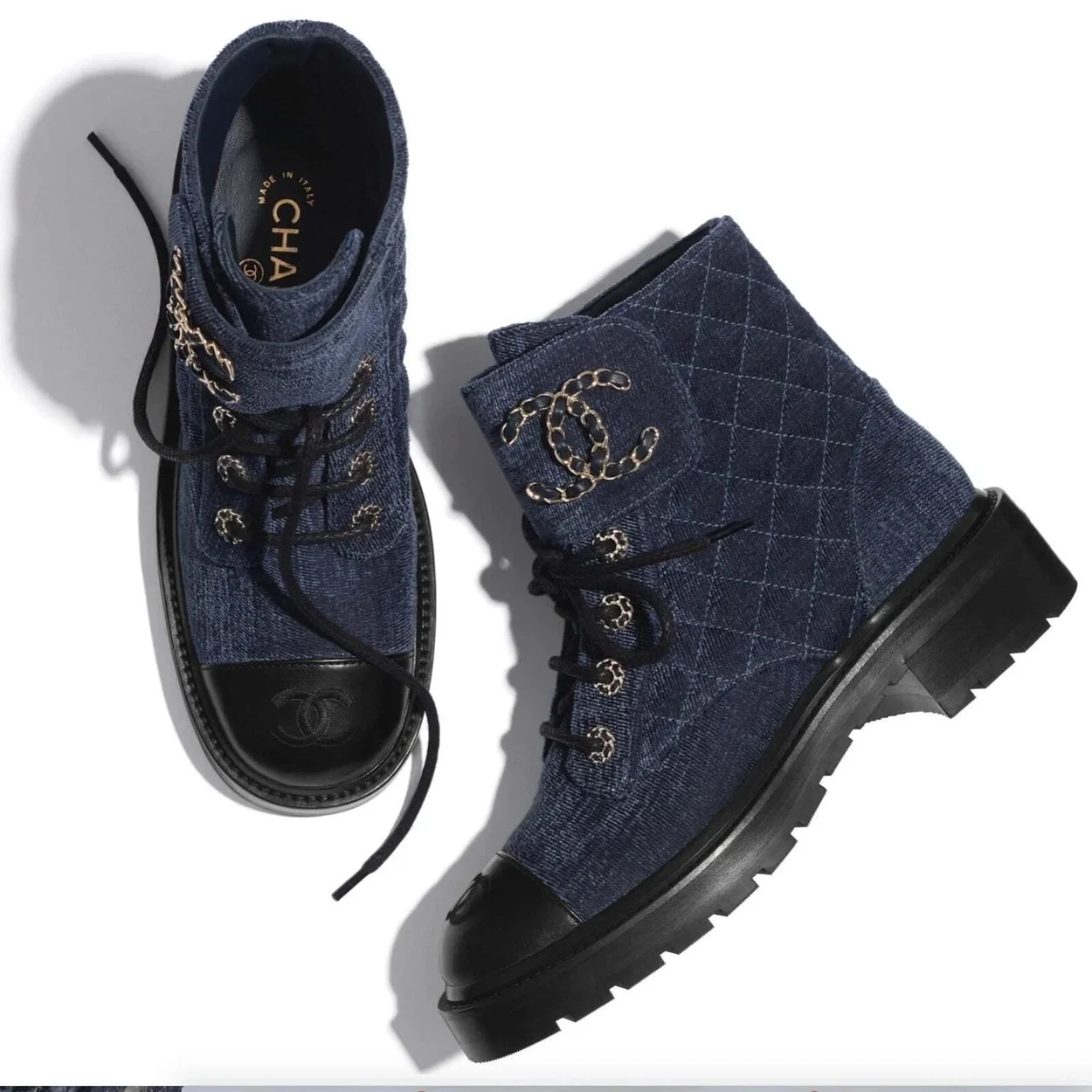 샤넬 레이스업 퀼팅 컴뱃 부츠 데님