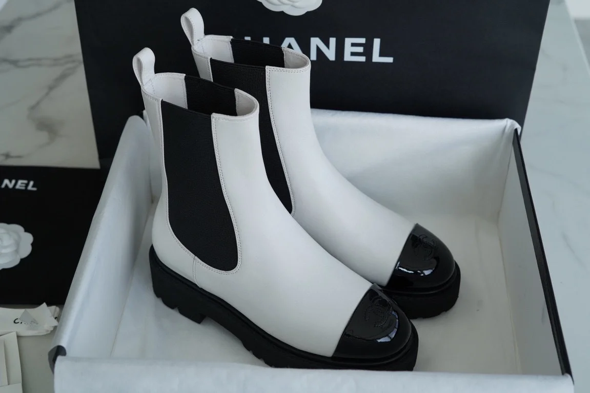 샤넬 CC 첼시 미들 부츠