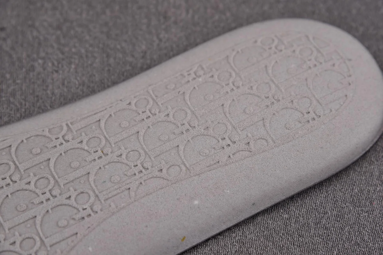 디올 B30 스니커즈 블랙 메시 & 테크니컬 패브릭