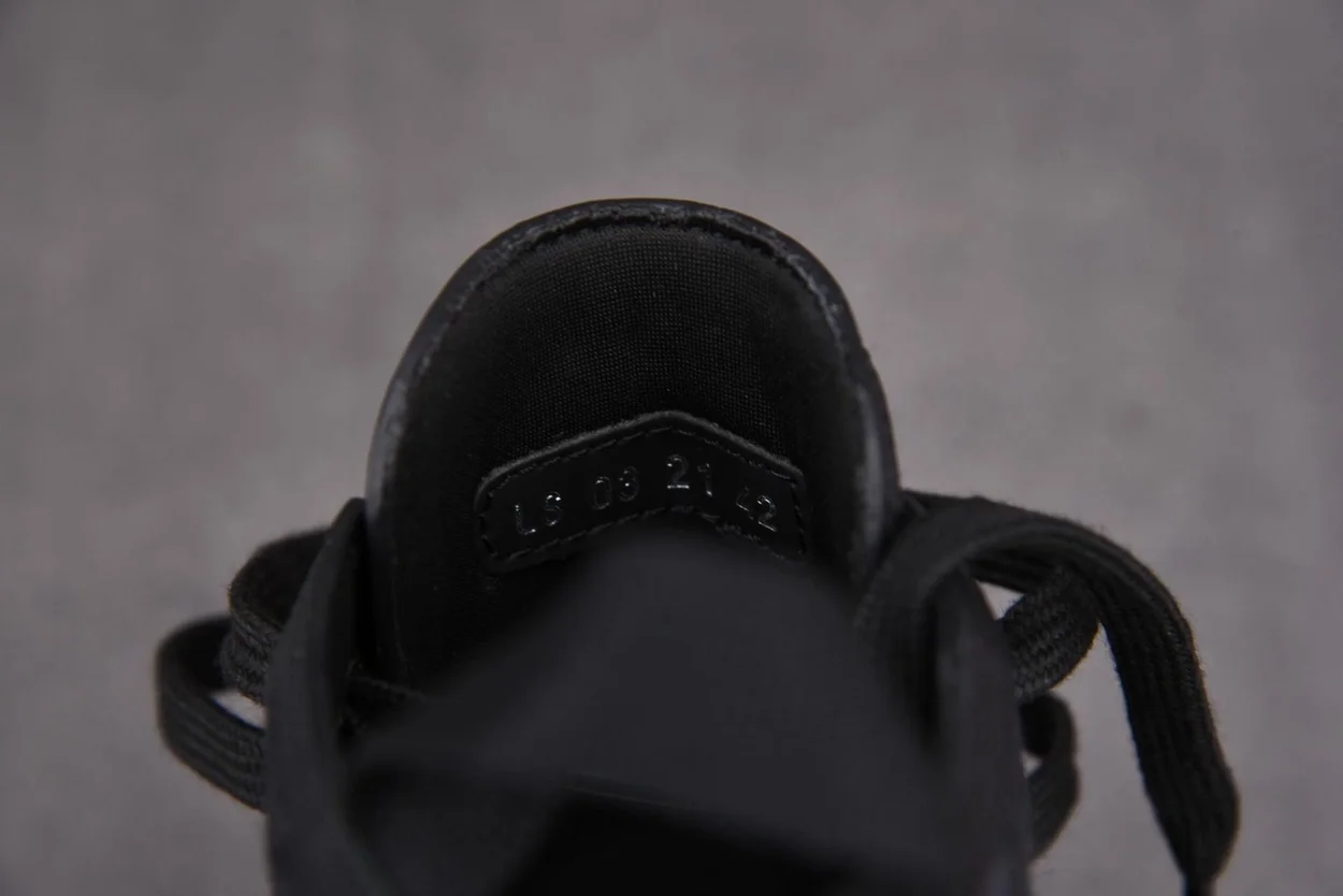 디올 B28 하이탑 스니커즈 블랙 러버