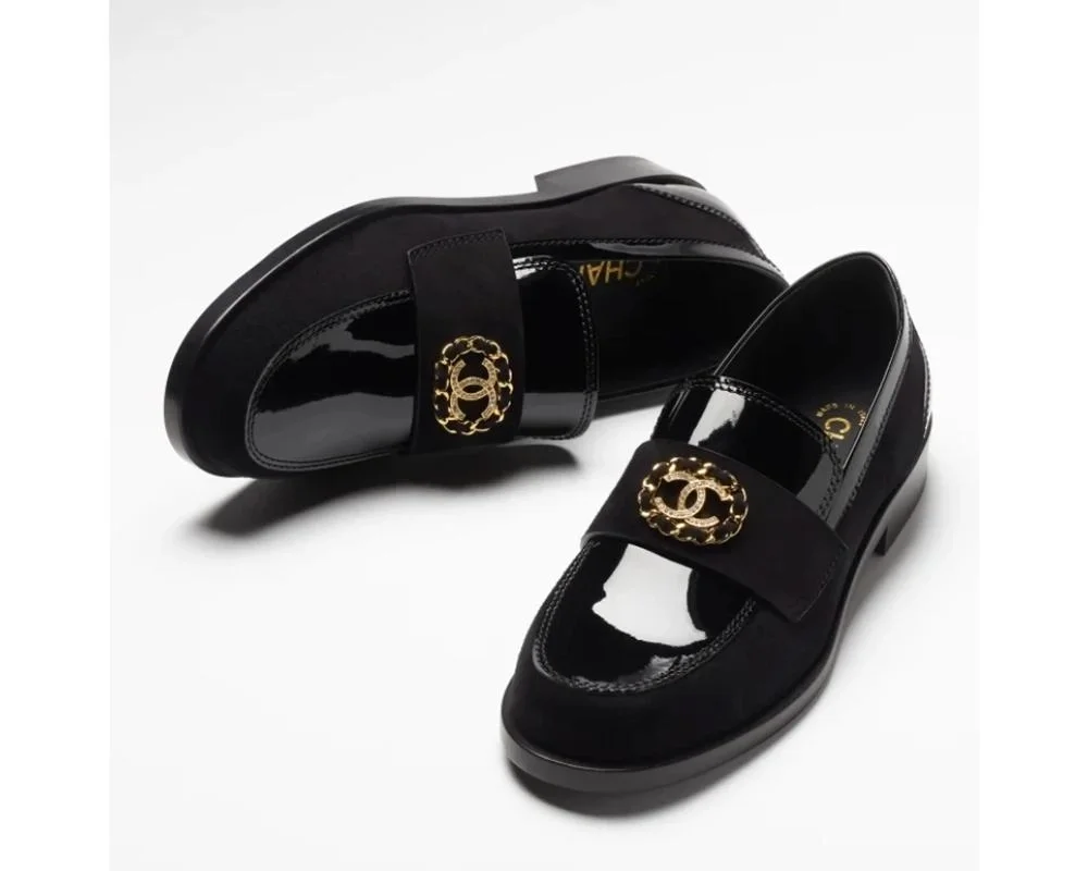 샤넬 로퍼 페이턴트 카프스킨 메탈 블랙