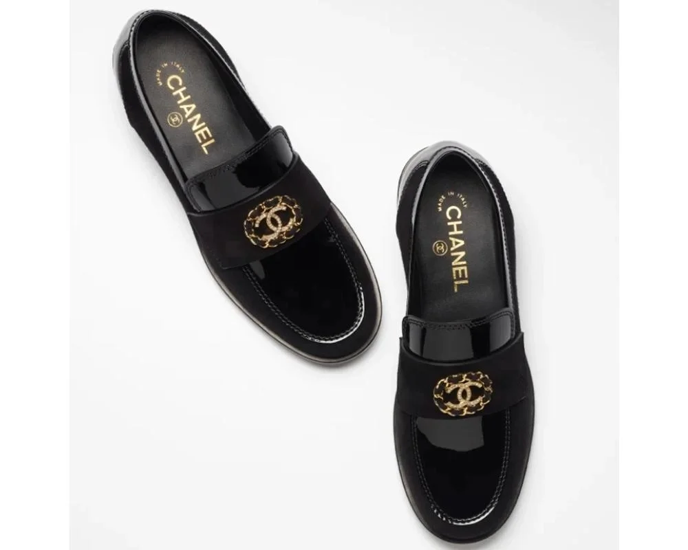 샤넬 로퍼 페이턴트 카프스킨 메탈 블랙