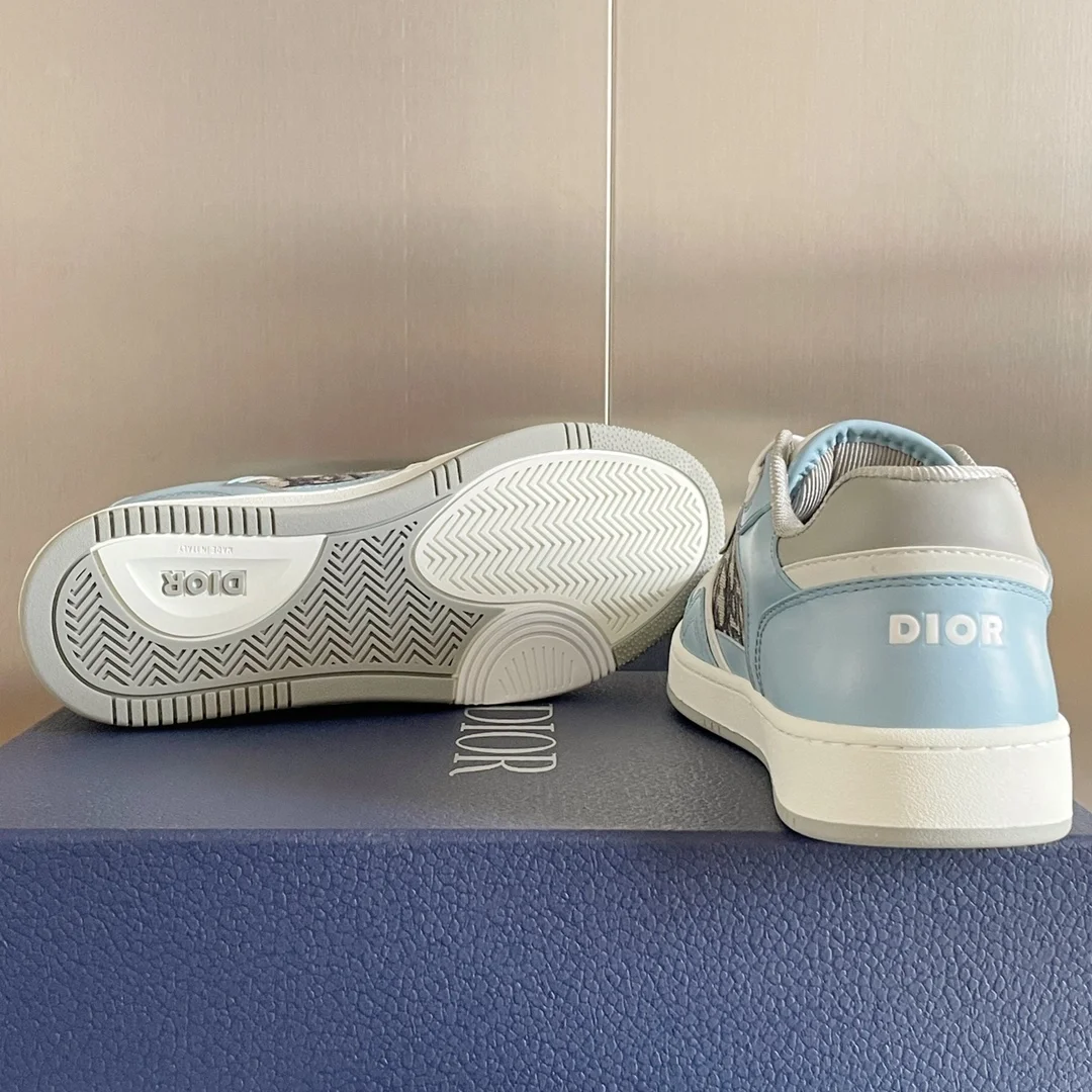 디올 B27 로우탑 스니커즈 라이트 블루 & 크림