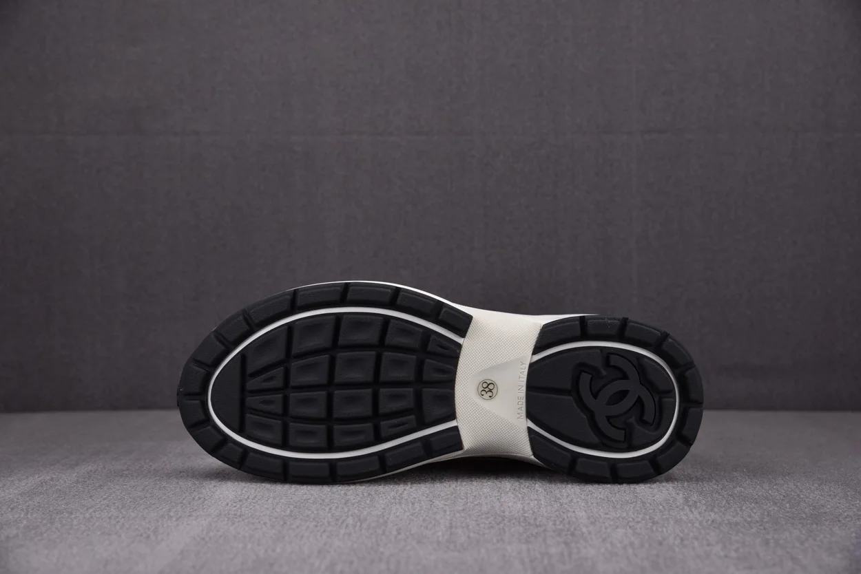 샤넬 스니커즈 패브릭 라미네이티드 & 핑크 실버