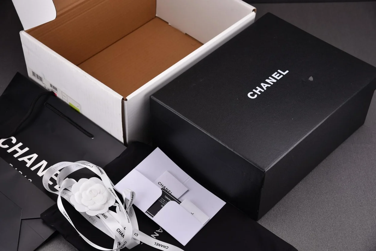 샤넬 스니커즈 패브릭 라미네이티드 & 핑크 실버