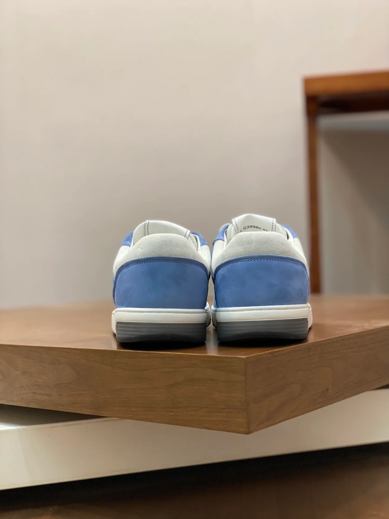 샤넬 CC 로고 블루 스웨이드 스니커즈