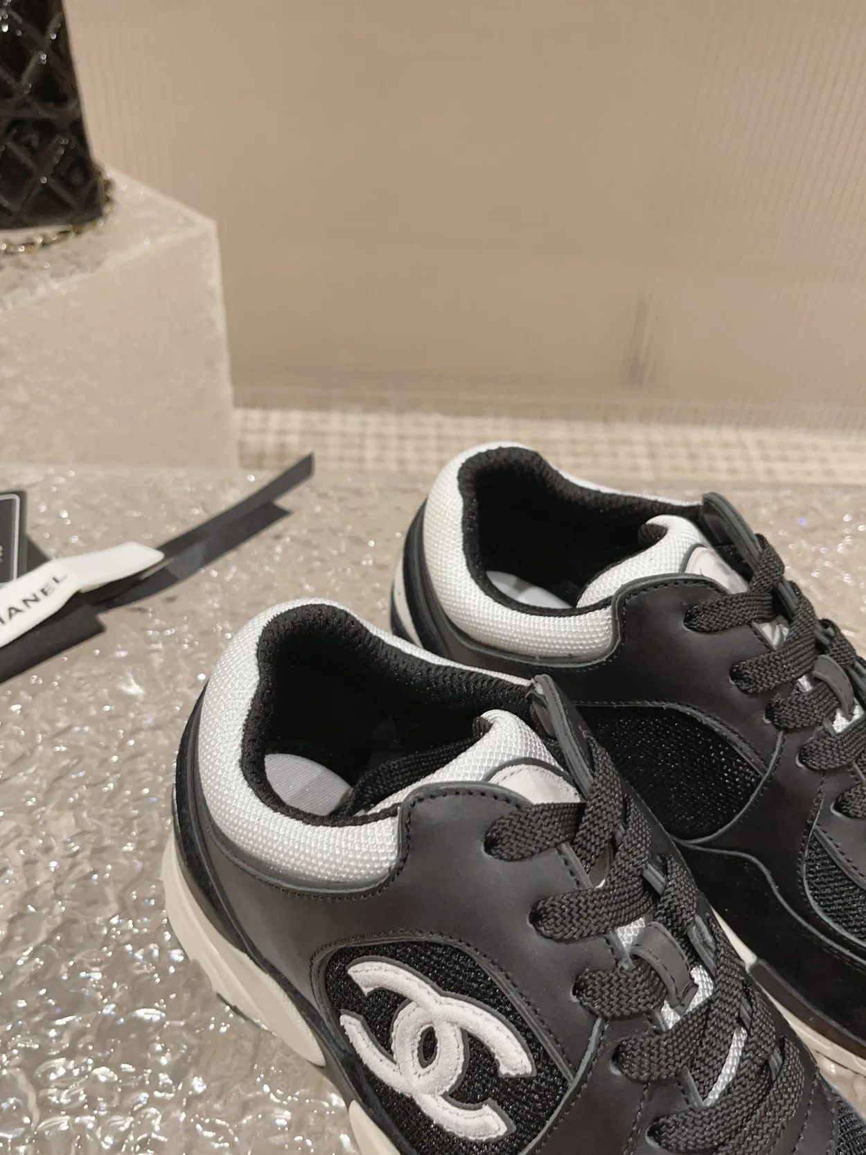 샤넬 스니커즈 스웨이드 네이비 블랙