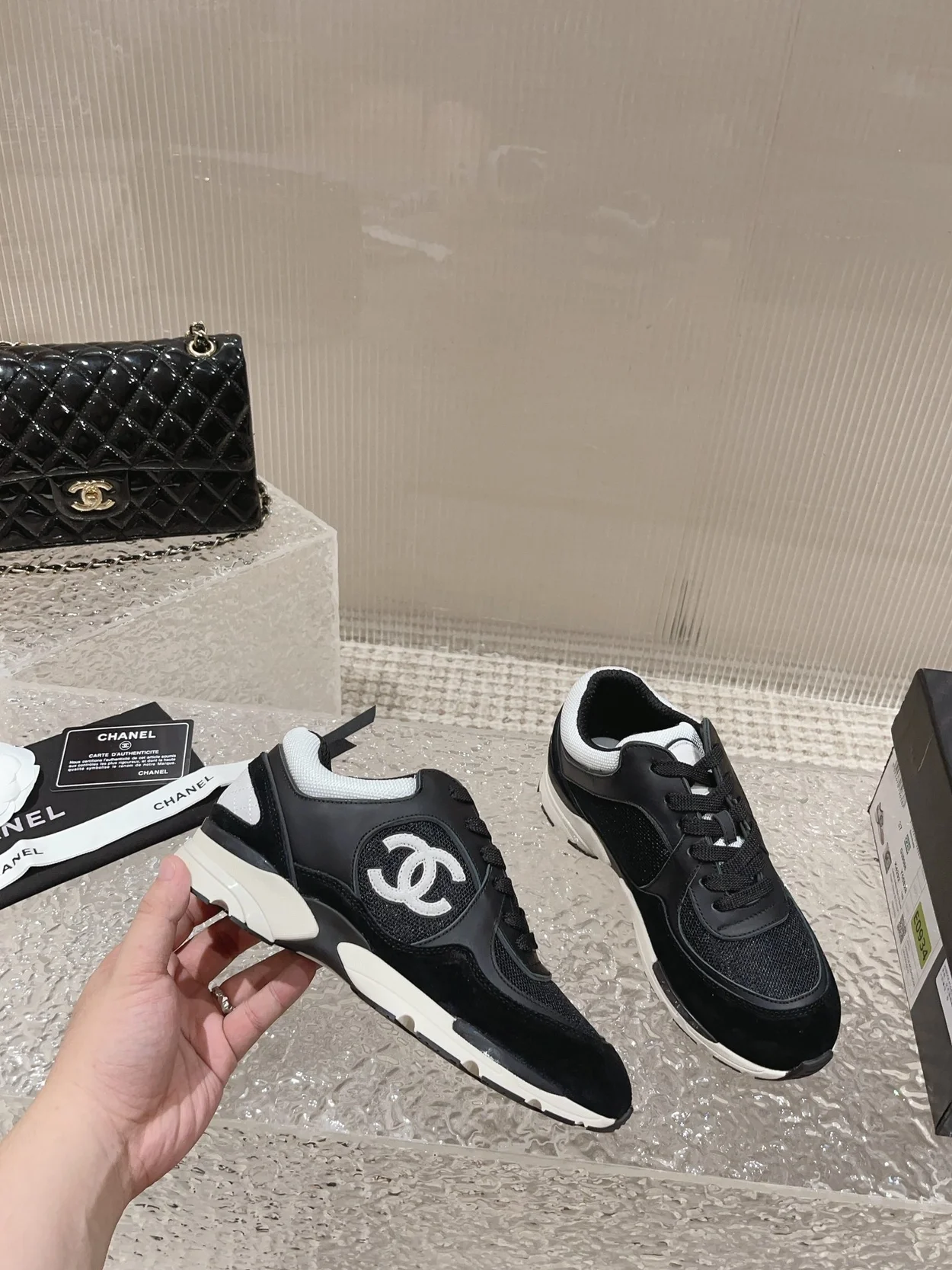 샤넬 스니커즈 스웨이드 네이비 블랙