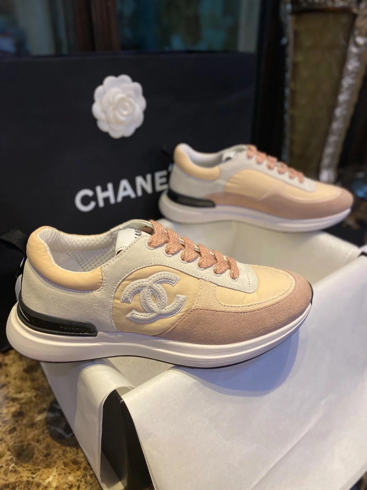 샤넬 스니커즈 트레이너 플랫 핑크