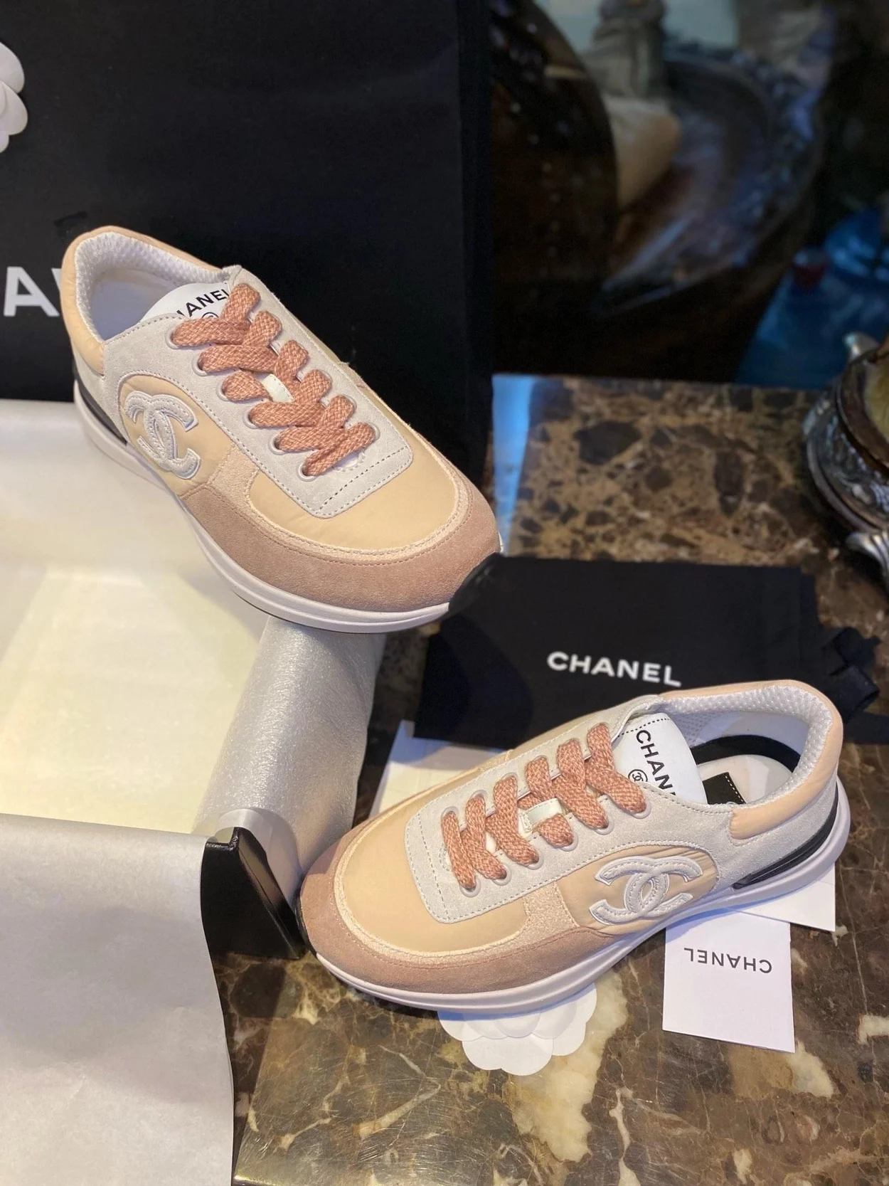 샤넬 스니커즈 트레이너 플랫 핑크