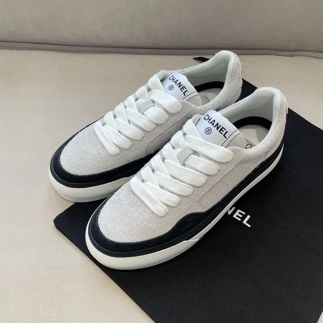 샤넬 CC로고 벨벳 스웨이드 스니커즈