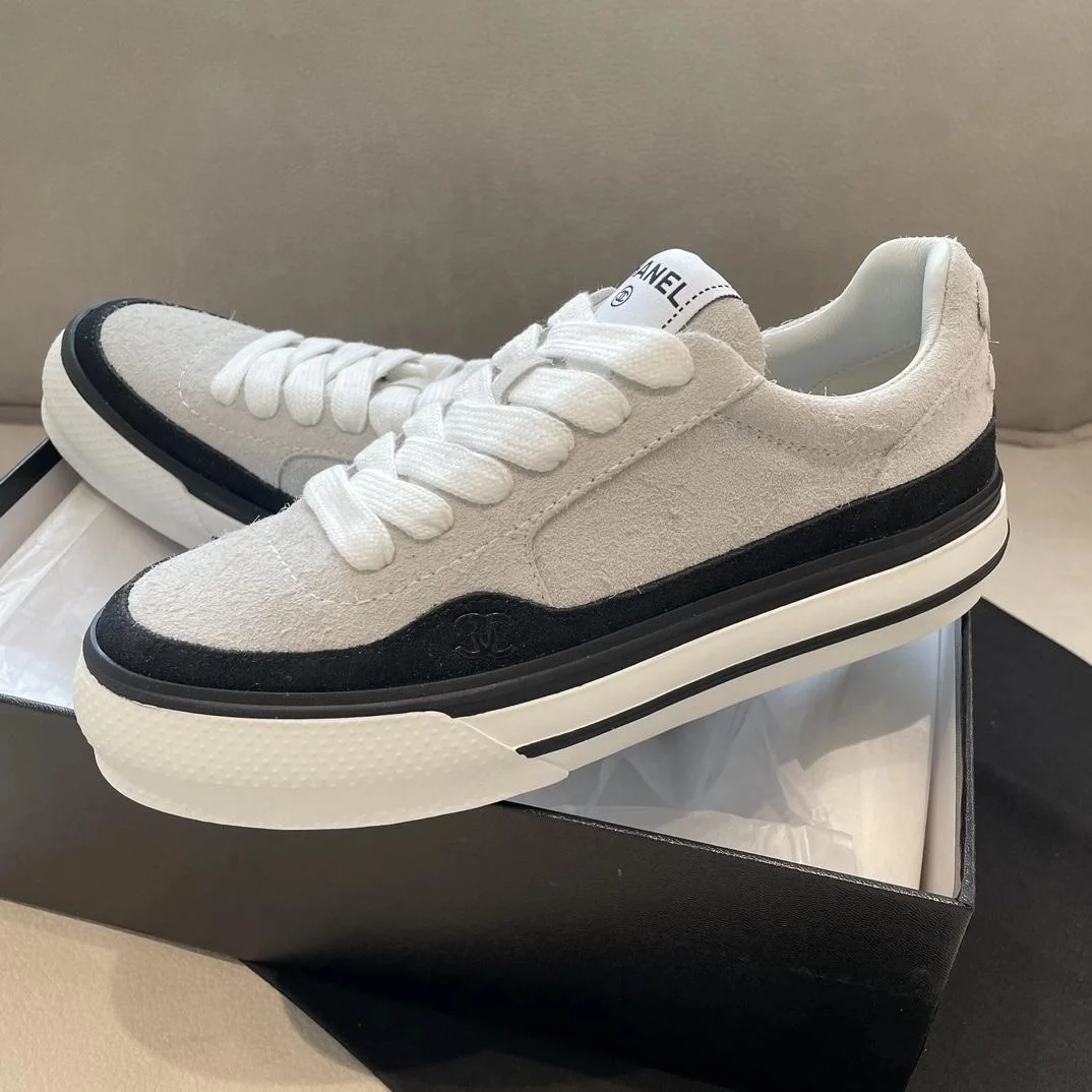 샤넬 CC로고 벨벳 스웨이드 스니커즈