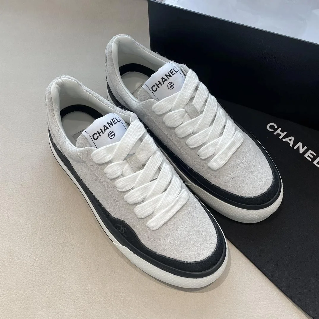 샤넬 CC로고 벨벳 스웨이드 스니커즈