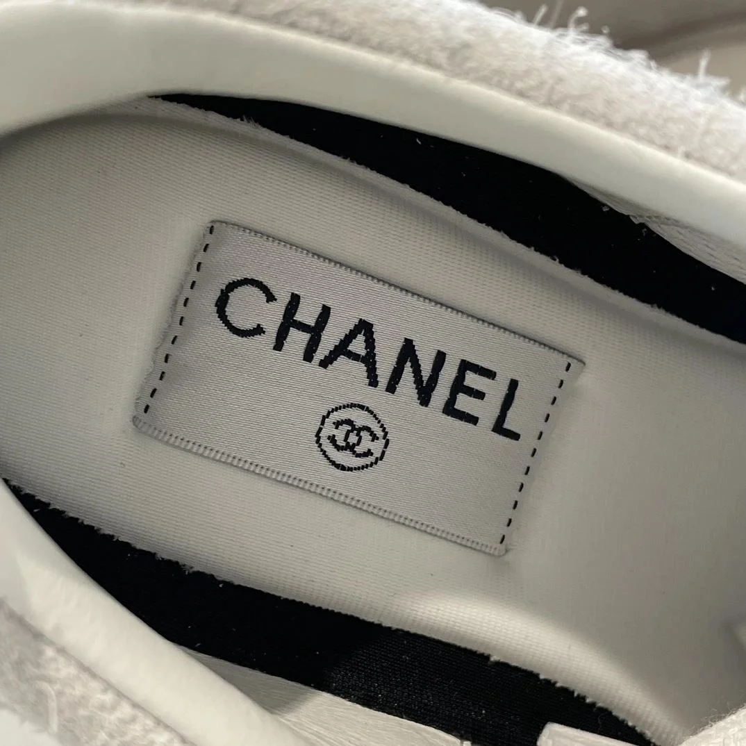 샤넬 CC로고 벨벳 스웨이드 스니커즈