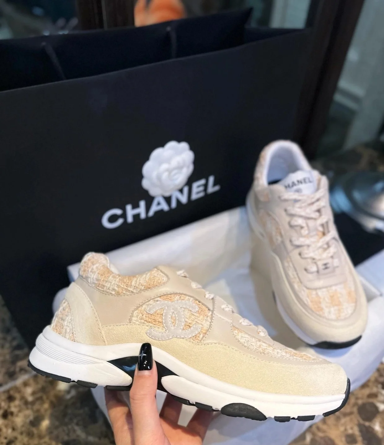 샤넬 CC 로고 트위드 스니커즈 오렌지