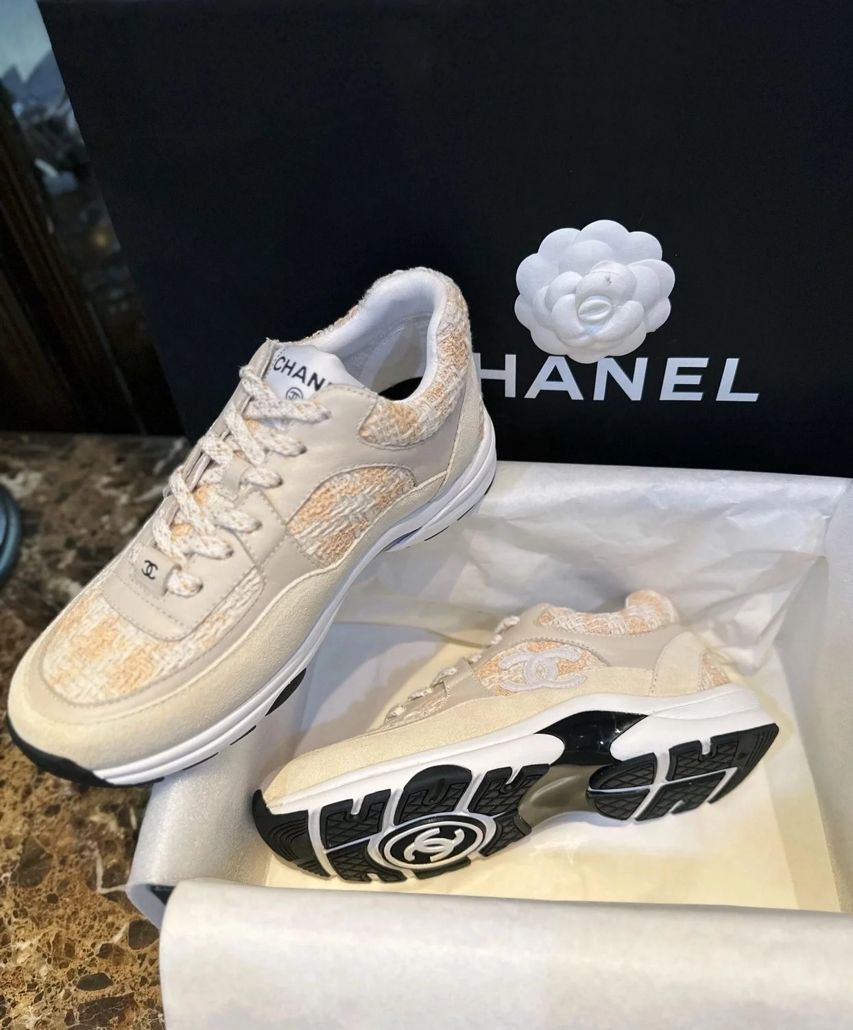 샤넬 CC 로고 트위드 스니커즈 오렌지