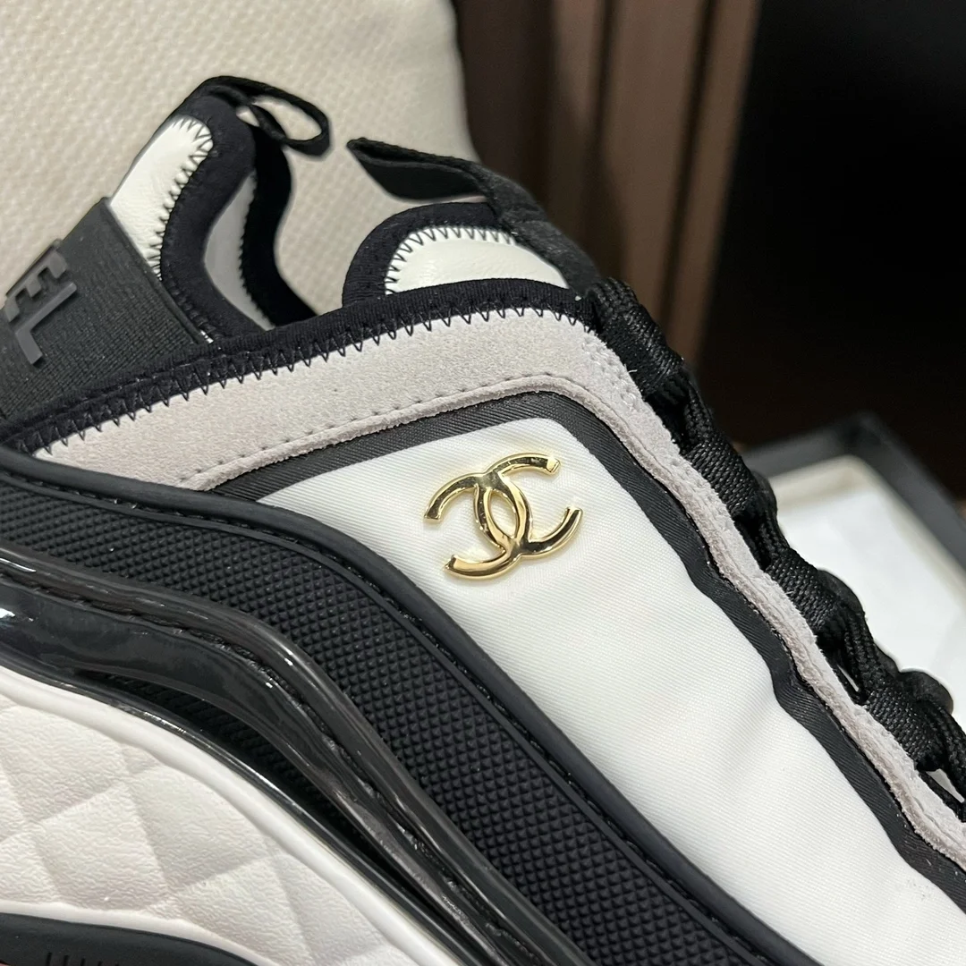 샤넬 믹스드 파이버 스니커즈 패브릭 카프스킨