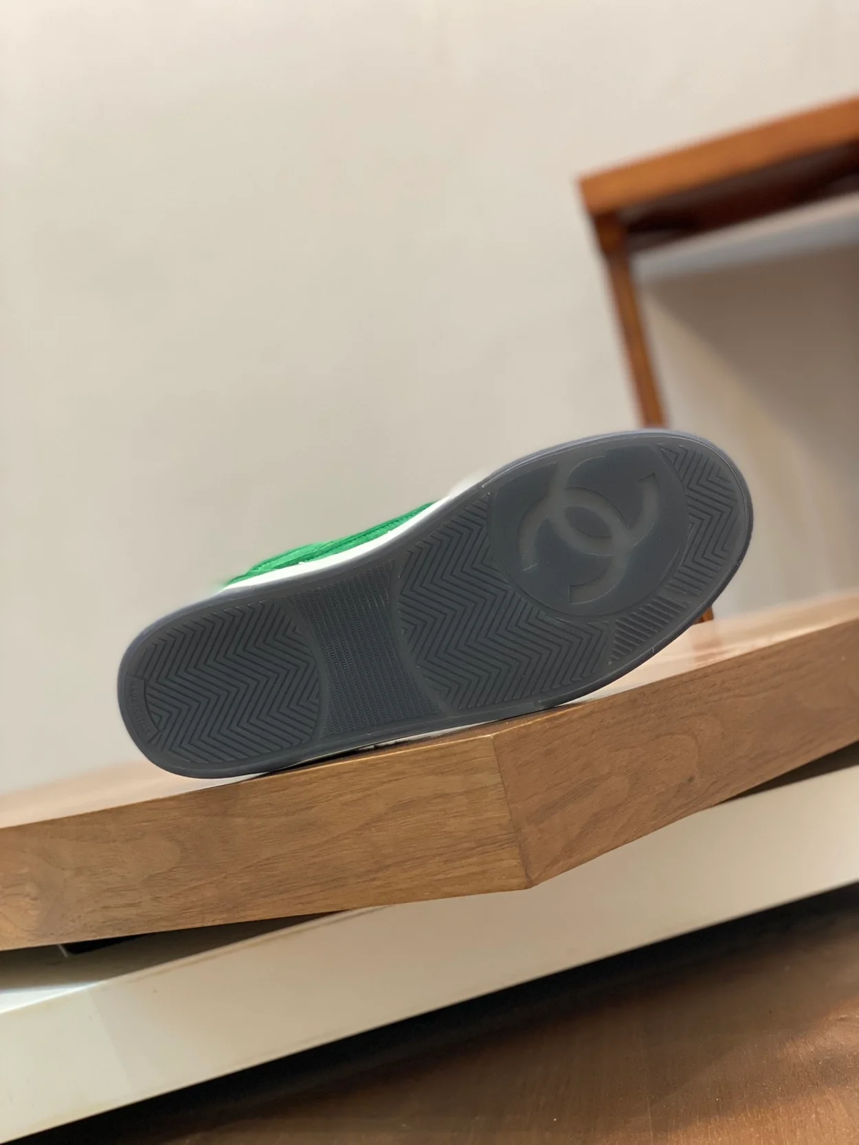 샤넬 CC 로고 그린 스웨이드 스니커즈