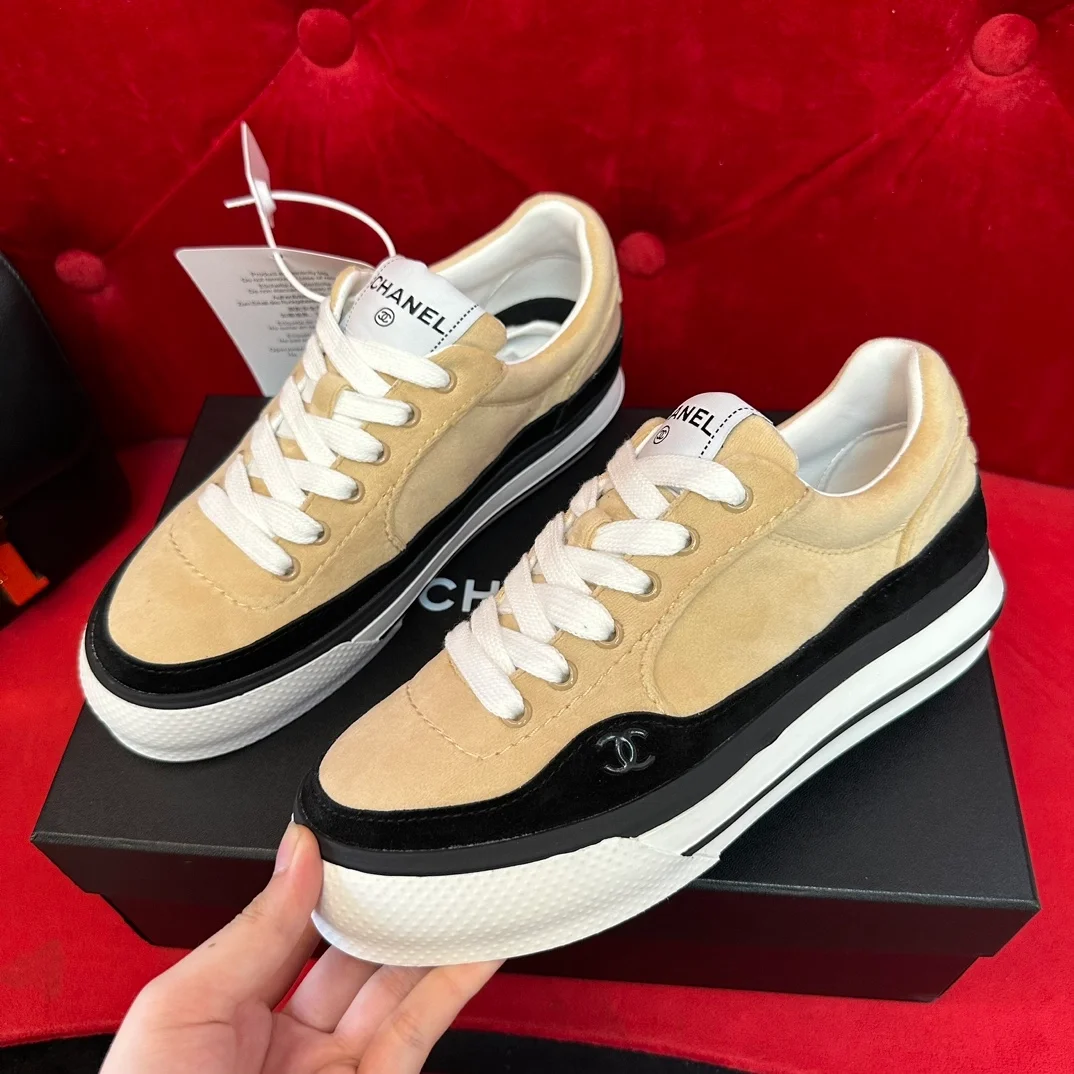 샤넬 벨벳 스웨이드 카프스킨 스니커즈